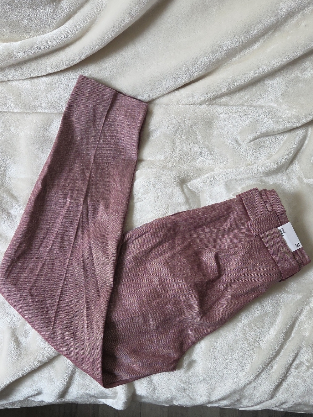 Express Women's High Rise Pleated Belted Ankle Pants.. 2R. NWT.